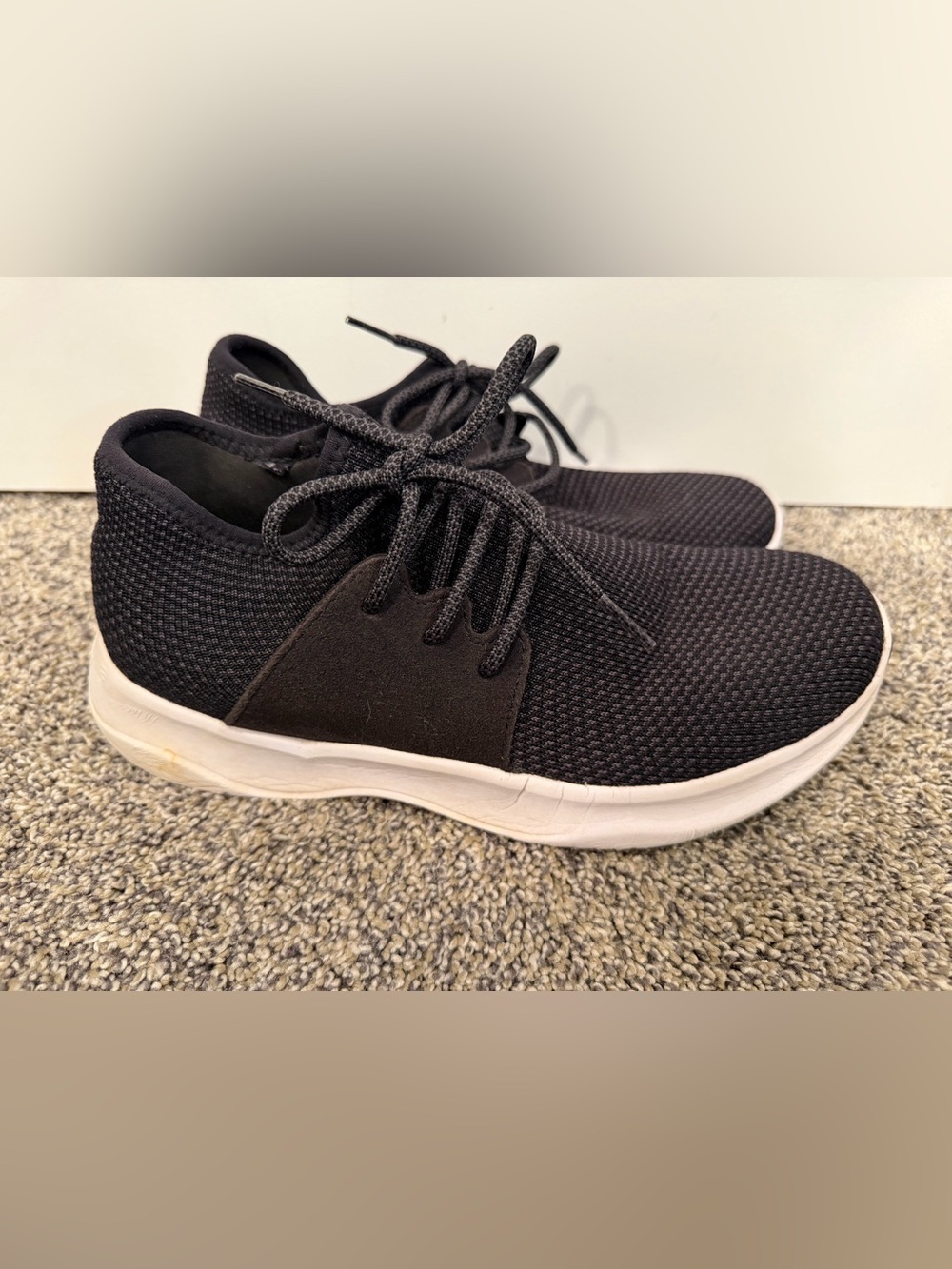 Vessi women’s everyday sneakers black size 8